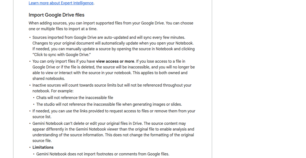 Google के Gemini Notebook हेल्प पेज के 'Import Google Drive files' शीर्षक वाले सेक्शन का स्क्रीनशॉट, जिसमें बताया गया है कि Google Drive से इम्पोर्ट किए गए स्रोत अपने-आप अपडेट होते हैं और हर कुछ मिनट में सिंक होते हैं